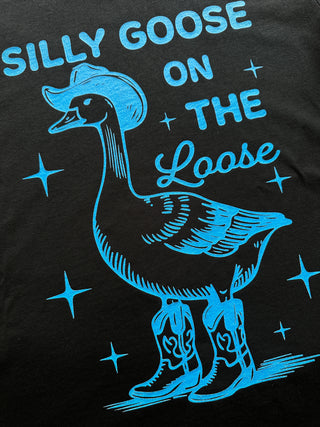 Silly Goose on the Loose - Funny T-Shirt - Black