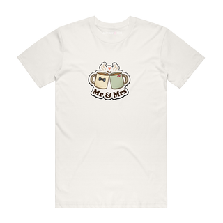 Mr And Mrs (cup) - Bridal T-Shirt - Natural