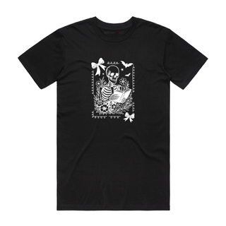 Skeleton Reading Book - Halloween T-Shirt - Black